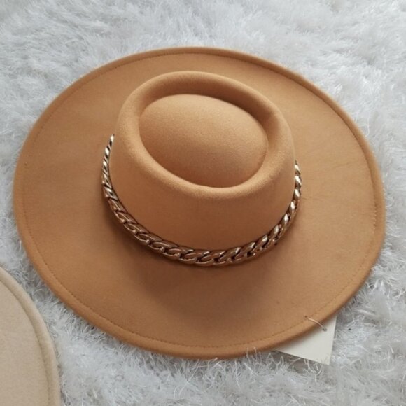 WIde BRIM FASHION HAT W/ CHAIN ACCENT - Picture 3 of 11